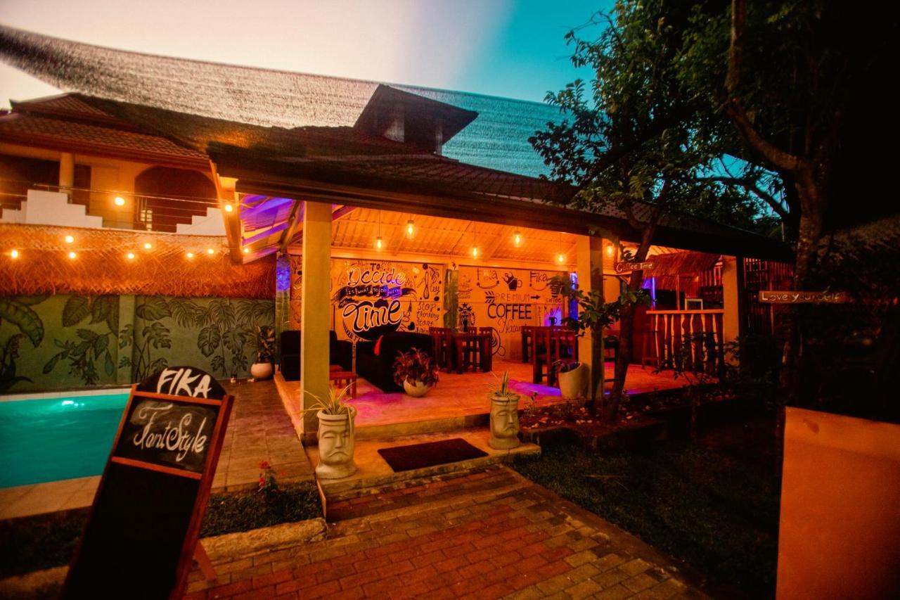 Supreme Dambulla Hotel Exterior photo