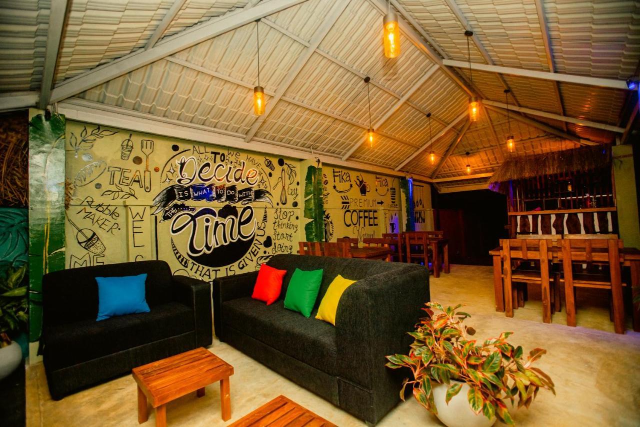 Supreme Dambulla Hotel Exterior photo