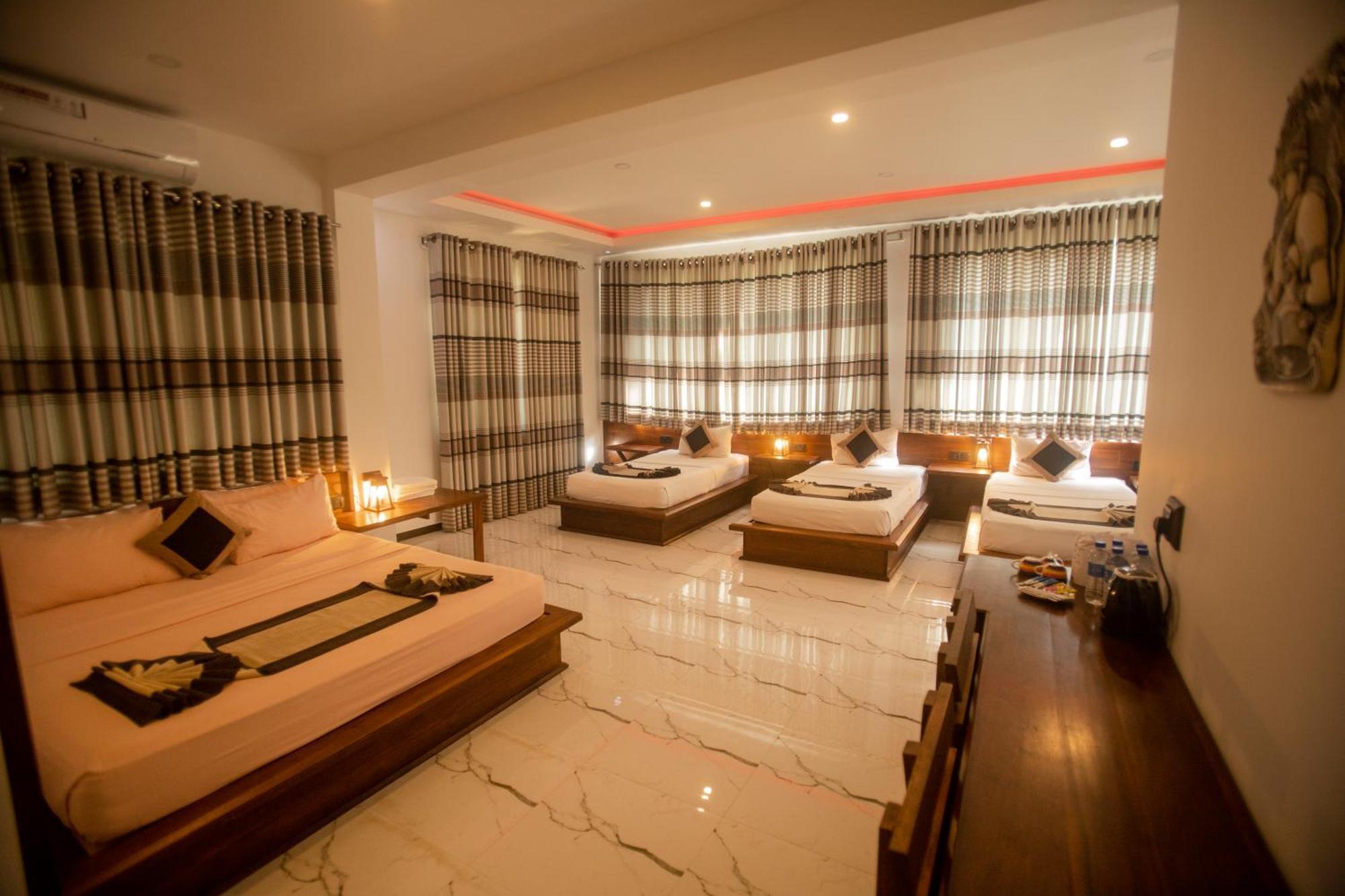 Supreme Dambulla Hotel Exterior photo